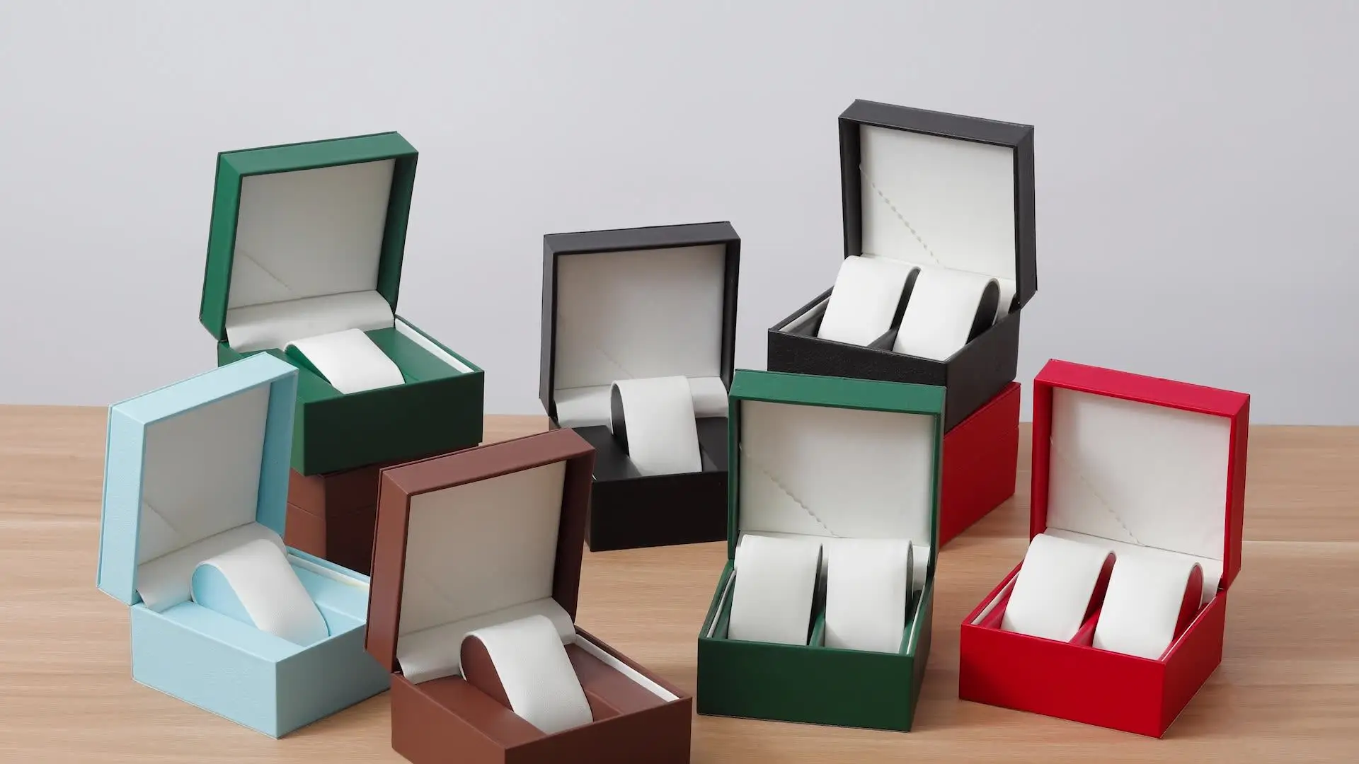 Jewelry Display Box Delicate Watch Gift Packaging Box Storage Case Thin Wristwatch Organizer For Boutique Display Daily Carrying