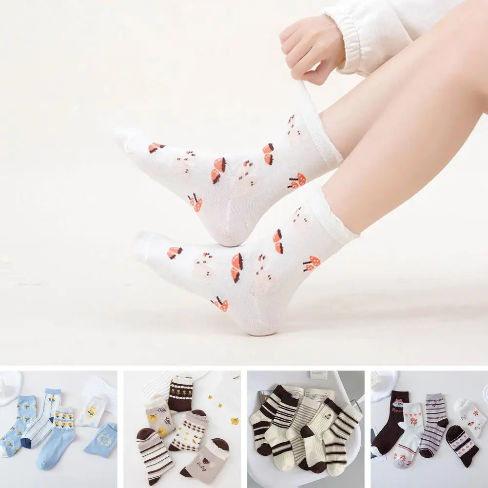 Calcetines deportivos con estampado de dibujos animados para mujer, medias de tubo medio, absorción del sudor, antideslizantes, transpirables, cálidos, patrón de dibujos animados, 5 pares