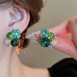 Green Flower Rhinestone Stud Earrings Women Sweet Delicate Fashion Personality Design Sense Commuter New Earring Wholesale K-