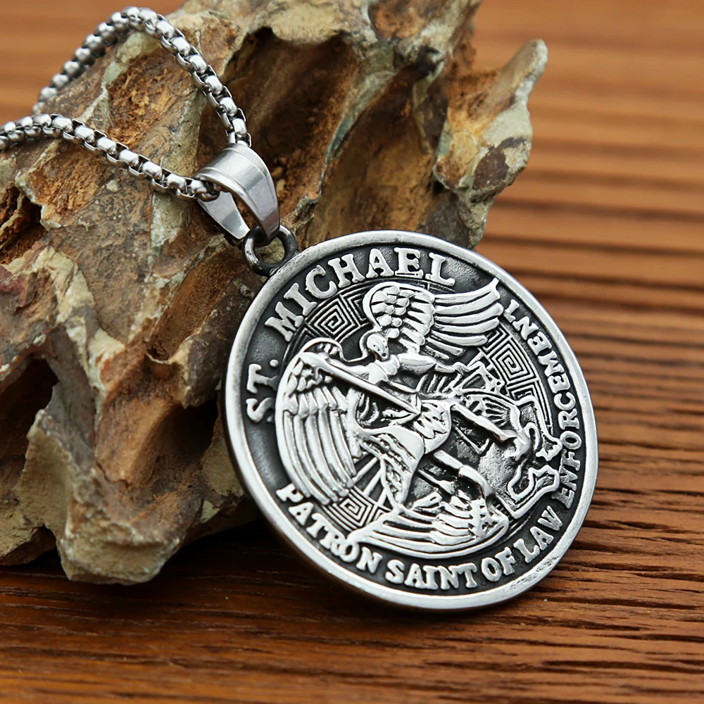 Vintage St. Michael Guardian Stainless Steel Pendant Necklaces for Men Boys Archangel Amulet Jewelry Creativity Gifts Wholesale