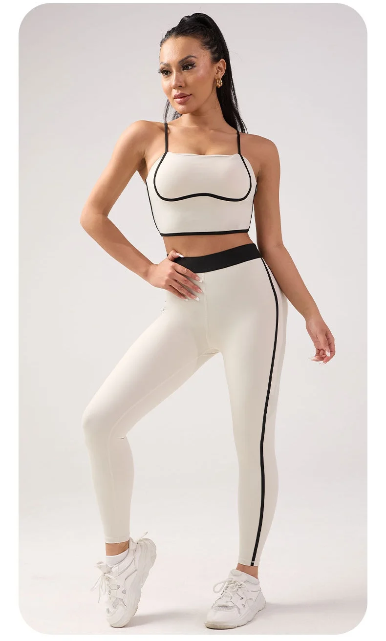 

A two-piece set of women's color-blocking one-piece yoga top, vest, high-waisted and hip-lifting yoga pants, peach-buttocks suit