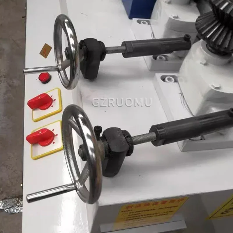 Máquina formadora de varillas redondas de madera, máquina de barras redondas totalmente automática, torno de troncos profesional, fregona, escoba, mango, máquina para hacer