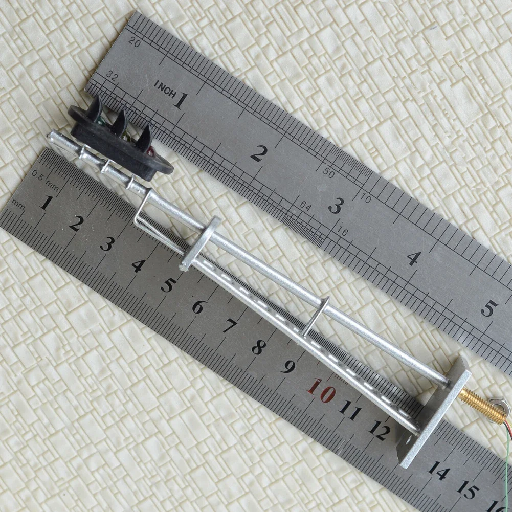 

Brand New Complete Signal O Scale LED Light Model Train Railway Silver W/Screw Block Signals For 12V DC To 16V DC