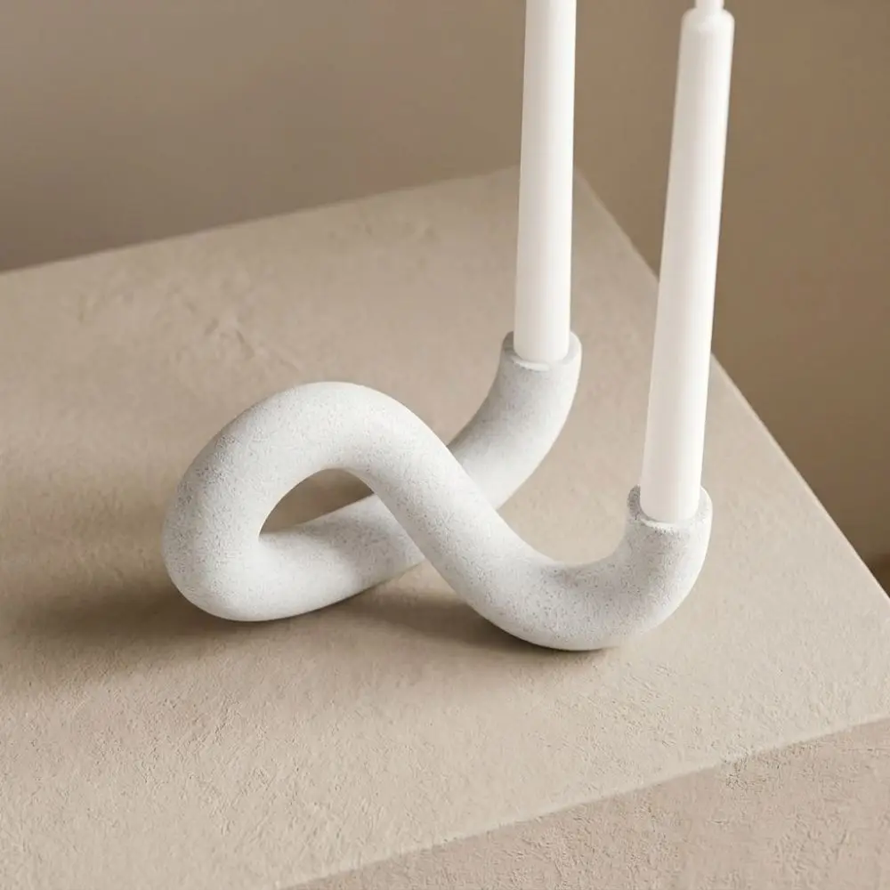 3D Printed Knot-Shaped Taper Candle Holder Curved Stable Base Abstract Art Candlestick Anti-Tip Vintage Minimalist Decor Statue