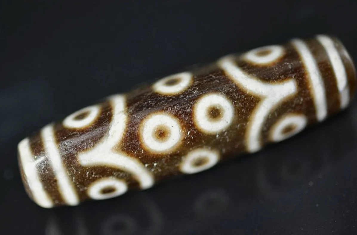 tibetan-patina-old-agate-dzi-15-eyes-bead-pendant-57mm-a8