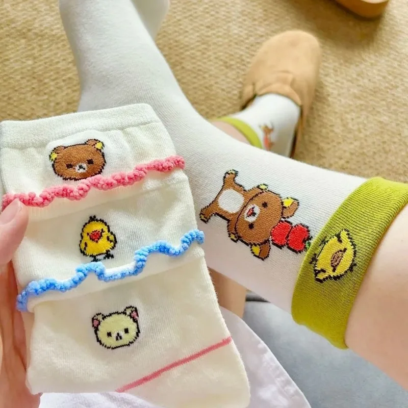 4 قطع كرتونية ‌ جوارب Rilakkuma متوسطة الأنبوب متعددة الاستخدامات في المنزل، جوارب مريحة ودافئة للأولاد والبنات هدايا العيد
