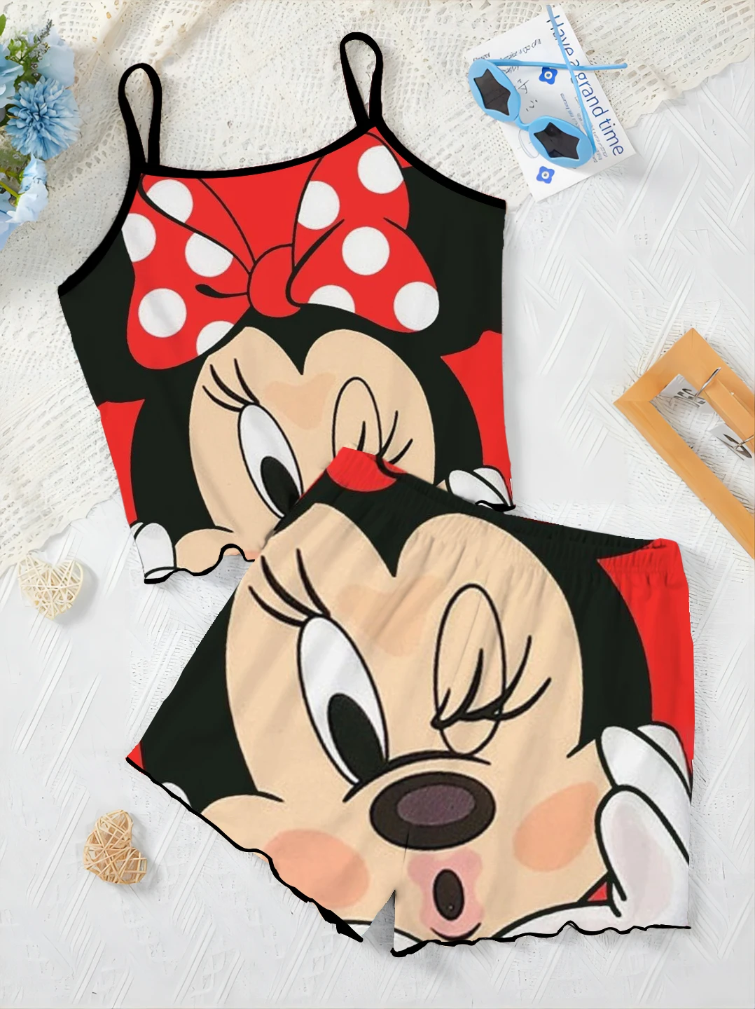 Disney-Ensemble pyjama imprimé Minnie pour femme, col rond, haut à bretelles, ourlet en laitue imprimé, pyjama d'été pour femme, vêtements de maison doux