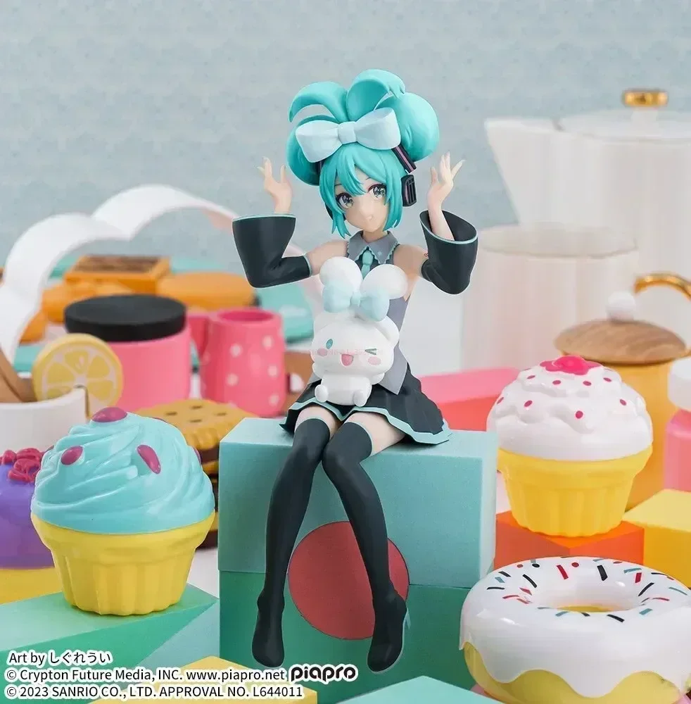 Original Sega อะนิเมะ Hatsune Miku Cinnamoroll รูปสะสมโรงรถชุดตกแต่ง Action Figure เด็กของขวัญวันเกิด