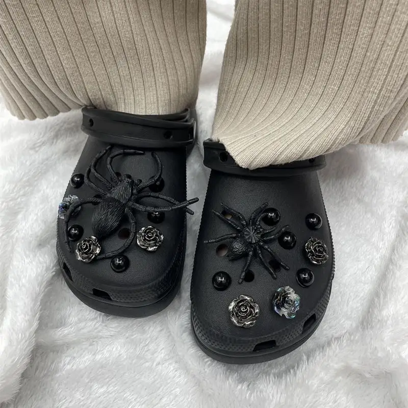 

Hole Shoes DIY Dark Punk Style Spider Rose Shoe Buckles Decorative Shoe Charms Accessories 3D Detachable for Clogs Girls Gift