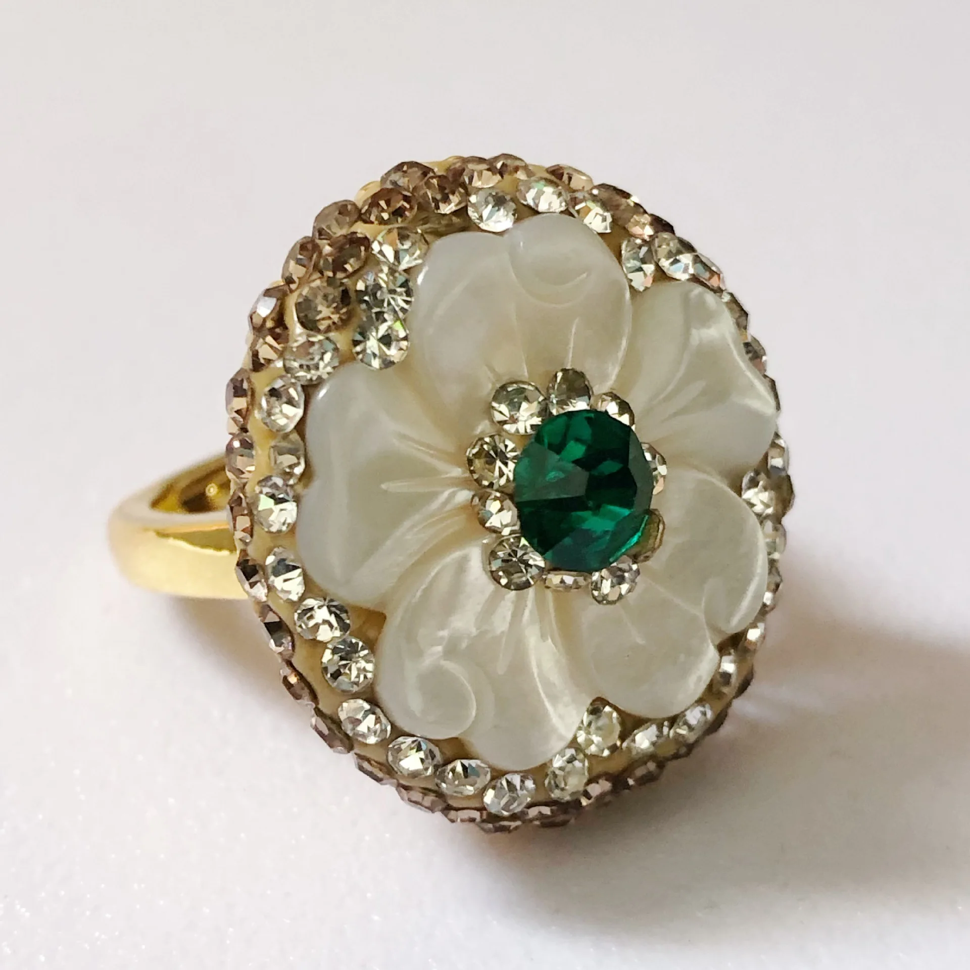 4 قطعة خمر قذيفة الطبيعية كريستال قلادة أقراط سوار حلقة للنساء سحر فاخر بيان زهرة الخرز مجموعات مجوهرات