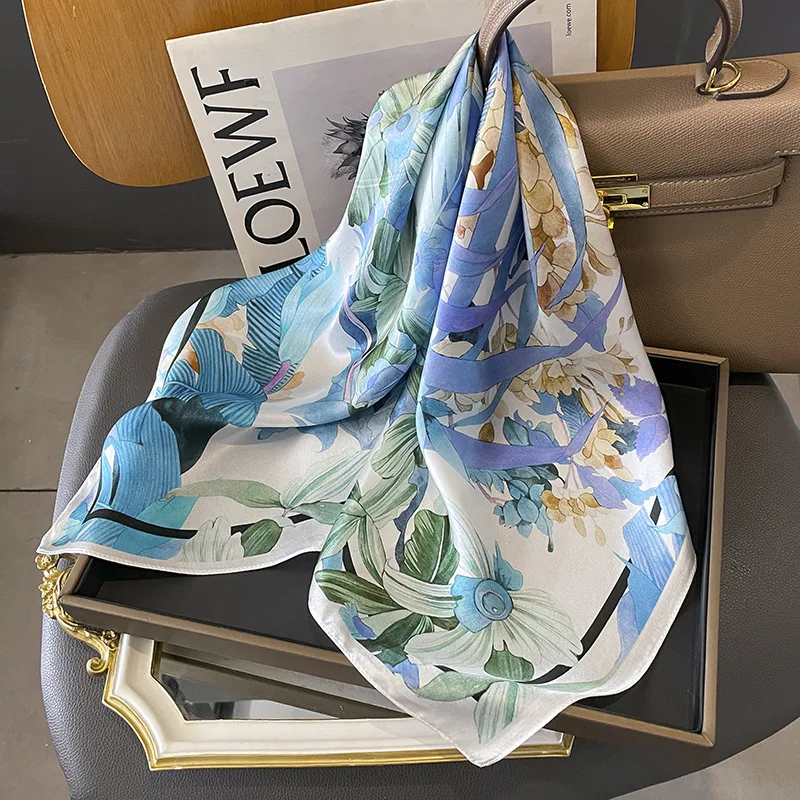 2022 Luxury Brand Print 100% Real Silk Square Scarf Women Hand Wirst Hijab Shawl Design Wrap Neck Tie Hair Foulard Bandana