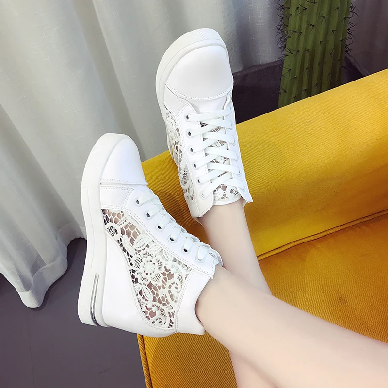 Women Wedge Platform Sneakers Rubber Brogue Leather High heels Lace Up Shoes Pointed Toe Height Increasing Creepers White Silver