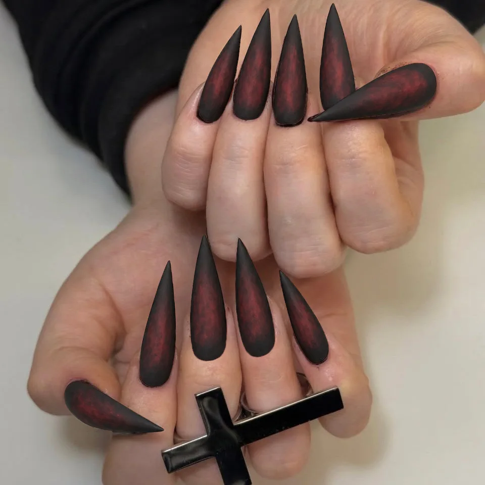 24 stuks nudekleurige kunstnagels voor Halloween, met bloedvlekken, jade, lange puntige opzetnagels, acryl, feestelijke nepnagels