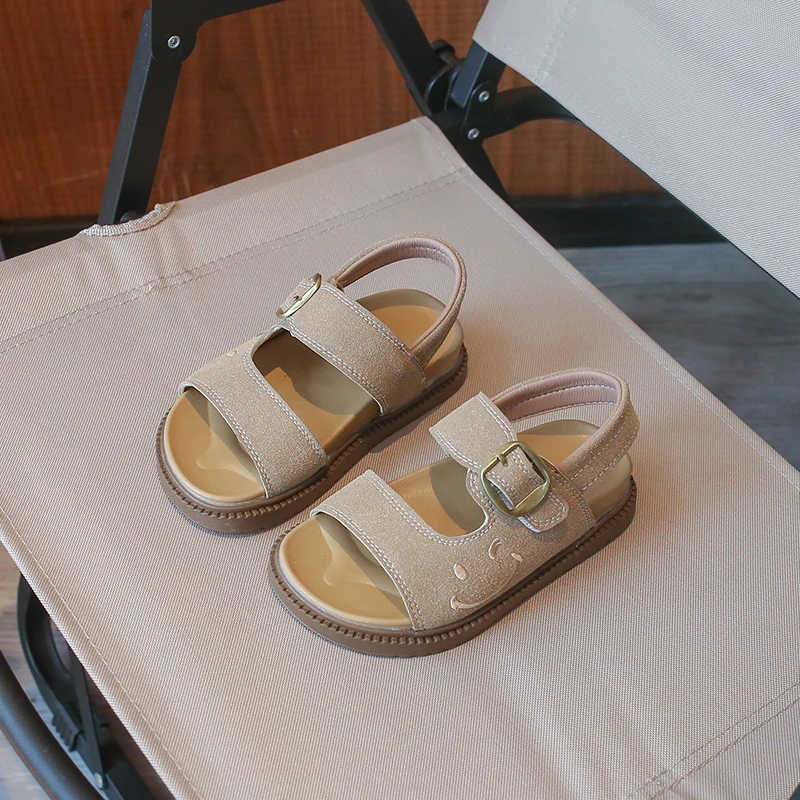 Boys Girls Chunky Sandals with Buckle 2026 New Summer Toddler Barefoot Beach Shoes Non-slip Simple Comfort Outdoor Daily Wear