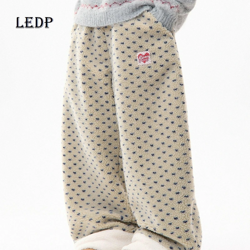 

French Retro Design Floral Splicing Lamb Wool Women's Pants 2025 Winter New Loose Thin Versatile Warm Wide-leg Trousers Ladies