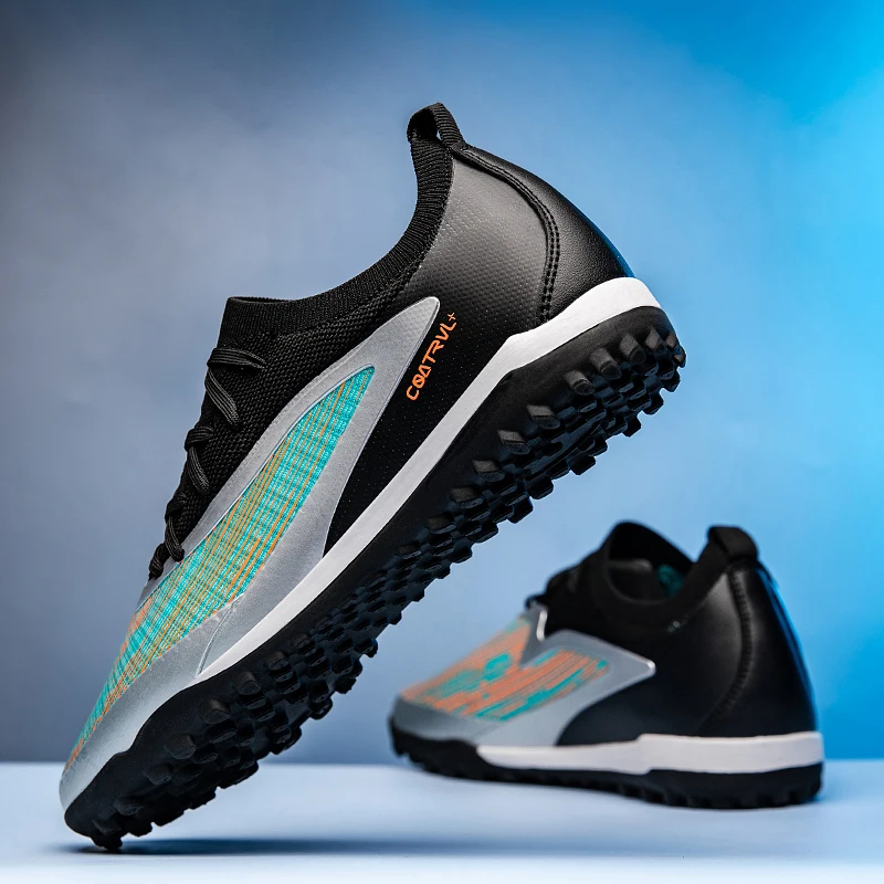 Nowe męskie profesjonalne miękkie buty piłkarskie, sneakersy, buty do meczów, ultralekkie buty do futsalu, wysokiej jakości korki TF/FG, unisex, hit sprzedaży.