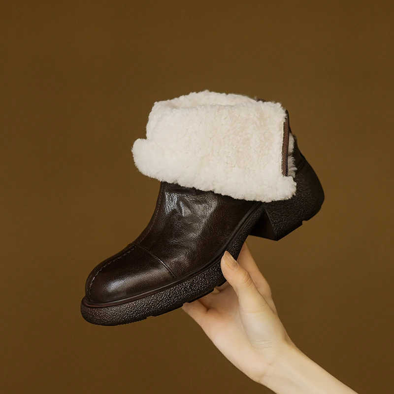 【Vielseitiger Stil mit niedlichem und zeitlosem Stil】 in Stiefeletten aus weicher Lammfellwolle für ein bequemes Pendeln