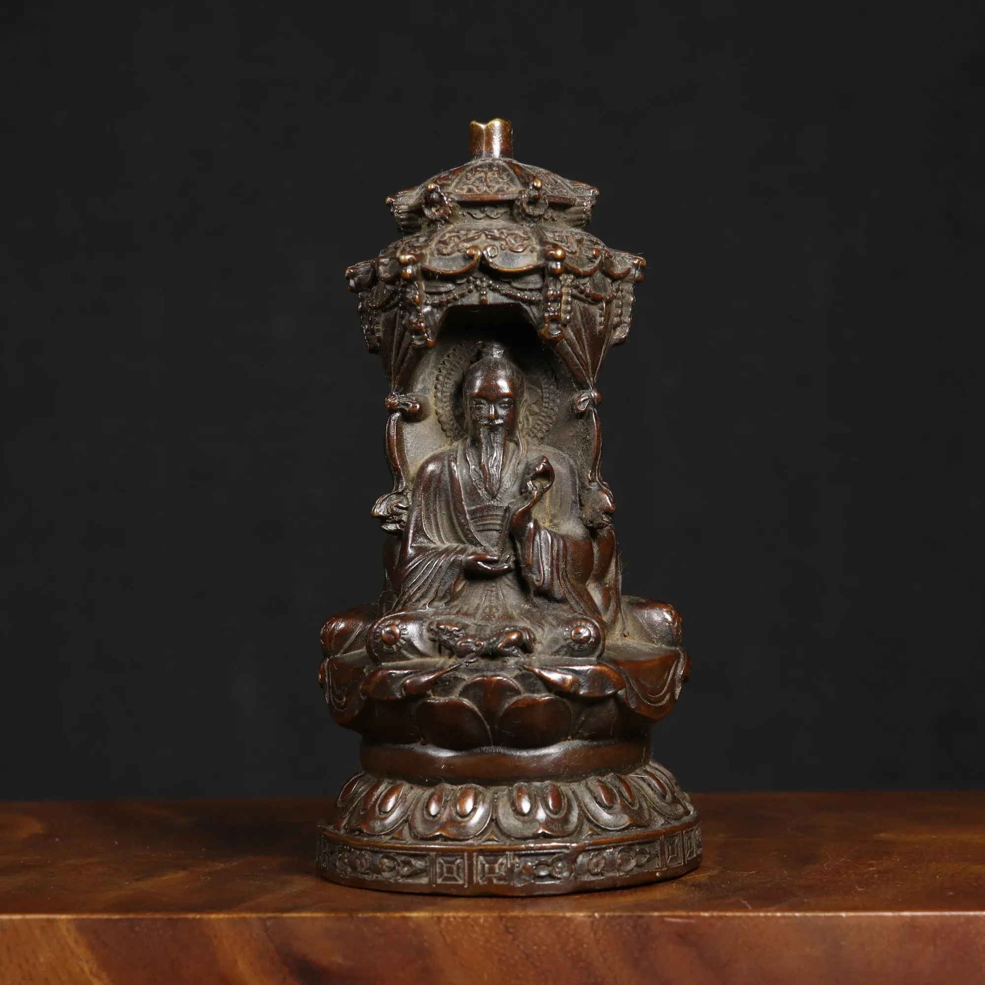 

Premium Pure Copper Sanqing Pagoda Buddha Statue - Perfect Gift for Business Opening and Elegant Home Decor Piece