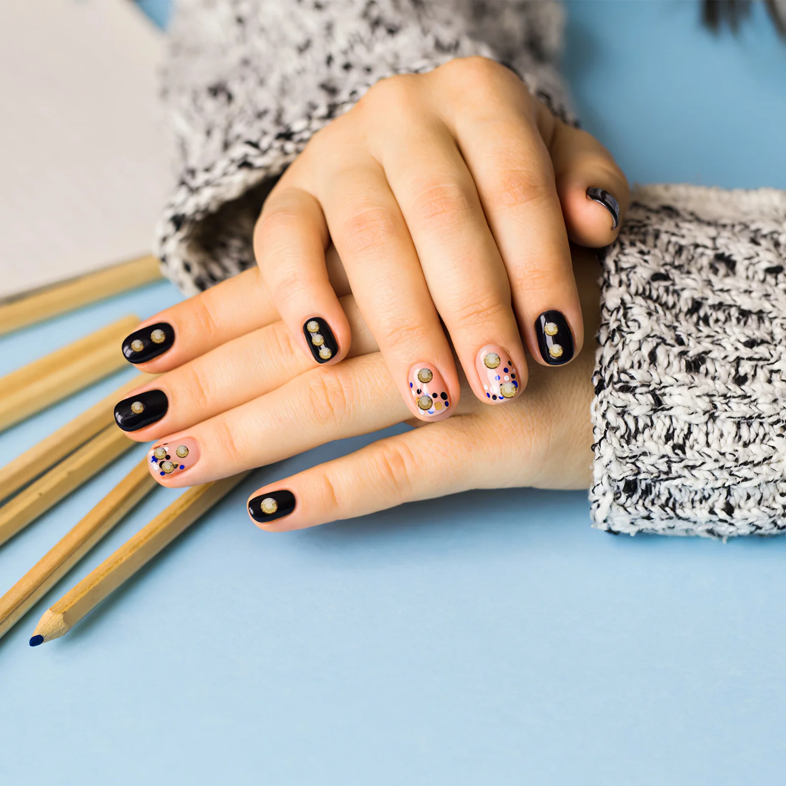 

1Pack Nail Rhinestones Flat Back Shiny Crystal Rhinestones Bulk Different Sizes for Nails Crafts Manicure Decoration