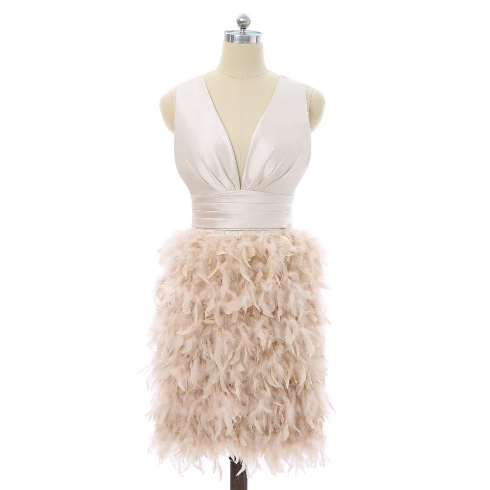 Champagne Cocktail Jurken Schede V-hals Satin Feather Backless Korte Sexy Homecoming Jurken