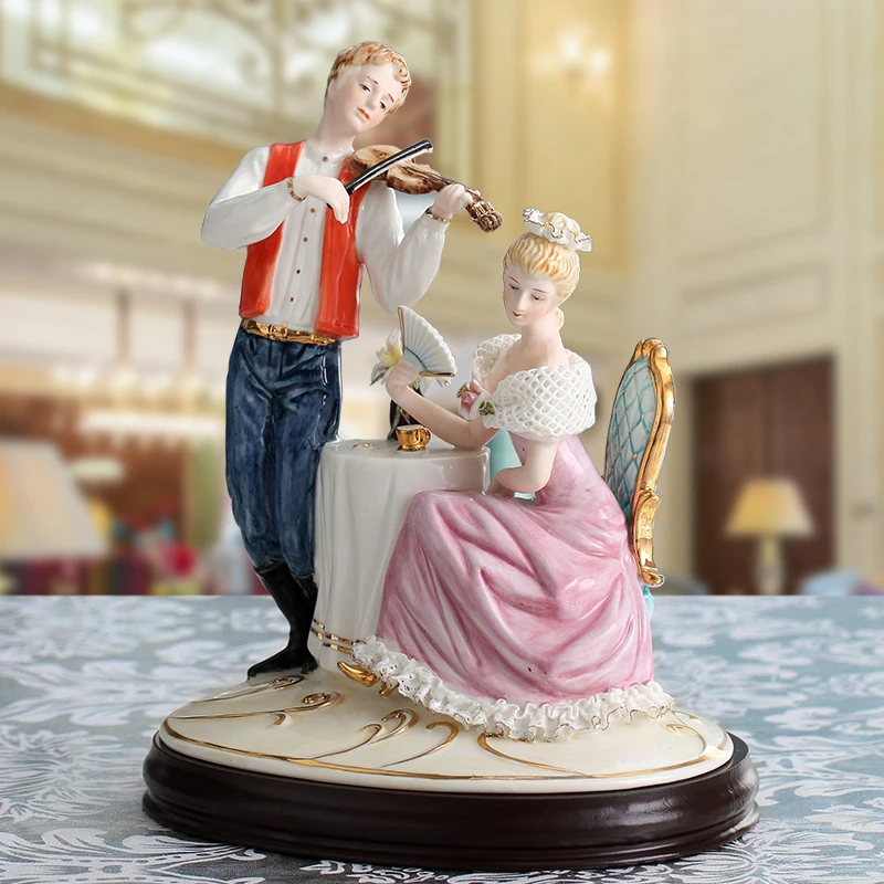 Playing the violin Romantic couple Ceramic character ornaments Modern pure handmade exquisite