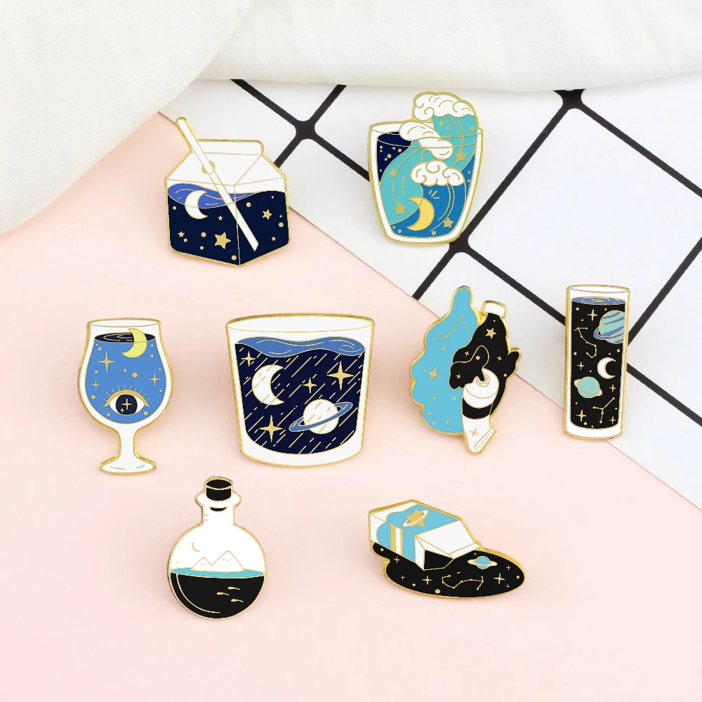 Galaxy Starry Sky Star Romantic Dream Brooches Custom Badges Jewelry Decoration Accessories Enamel Lapel Pins For Woman Girls