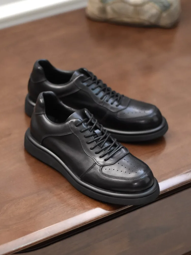 

Retro Black Skate Shoes Premium Men Sneakers Non-Slip Breathable Genuine Leather Business Casual Shoes