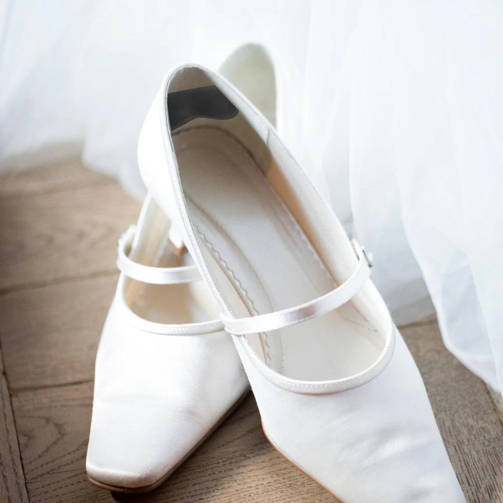 ヒールパッド自己粘着ヒールクッションインサート靴ブーツスニーカーハイヒール用耐摩耗性フットケアツール