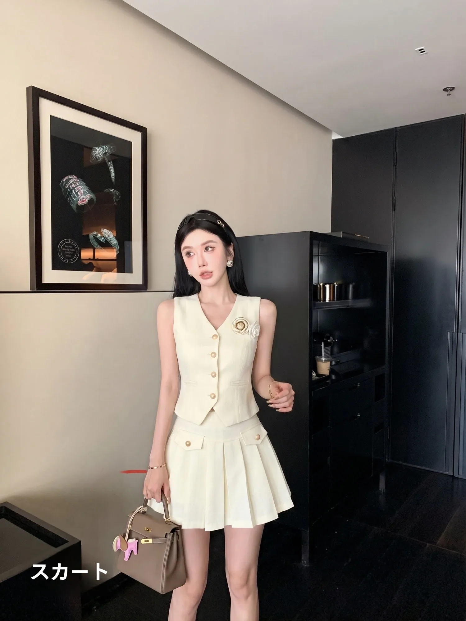 MaoNi White Sweet Heart Small Fragrance Style High Waist A-Line Pleated Short Skirt Women's Summer Half-length Skirt Pants