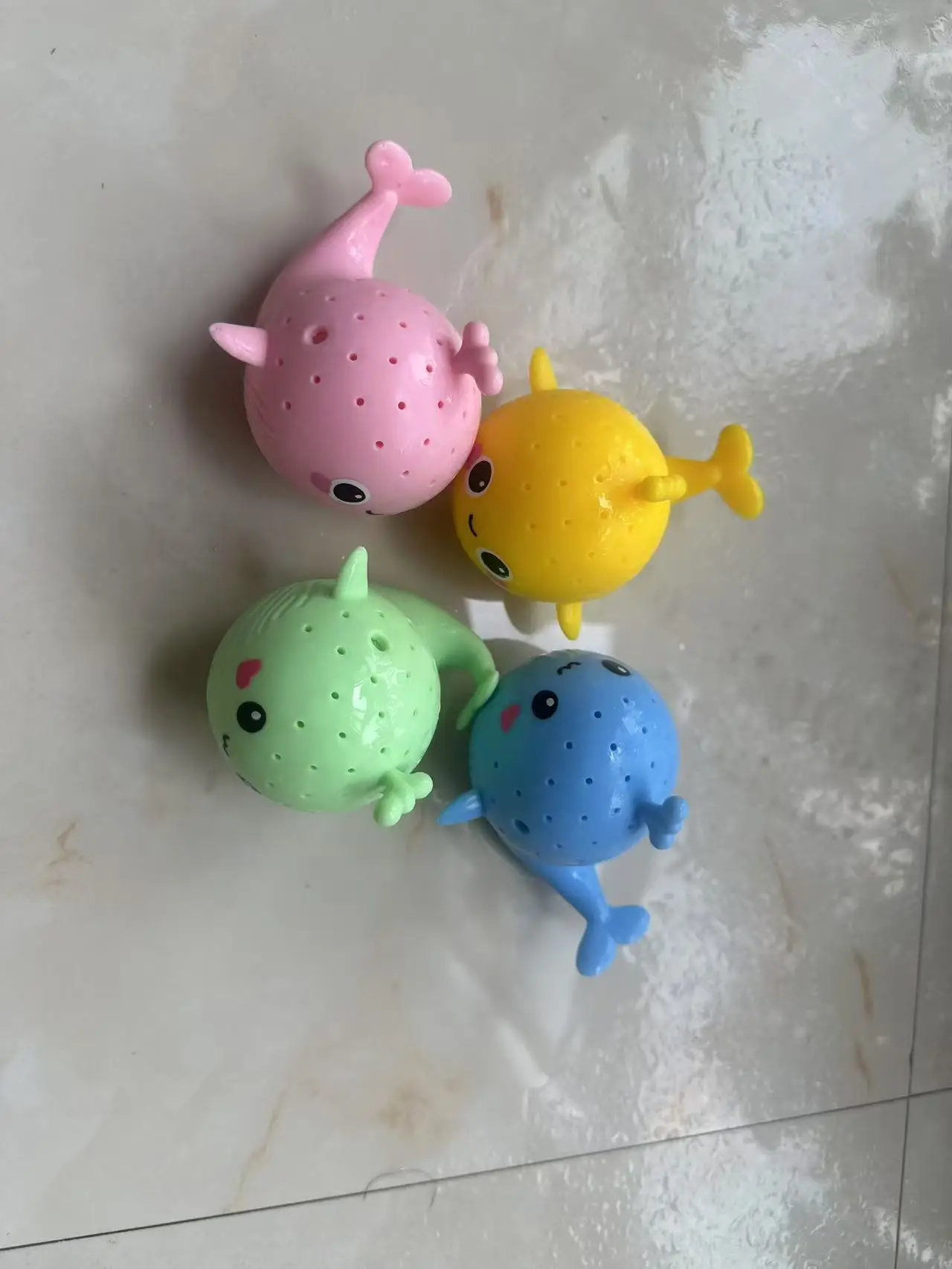 Squeeze Water Absorbent Duck Whale Toy Silicone Stress Relief Bath Plaything for Kids Summer Water Fun Pools Bath Toy