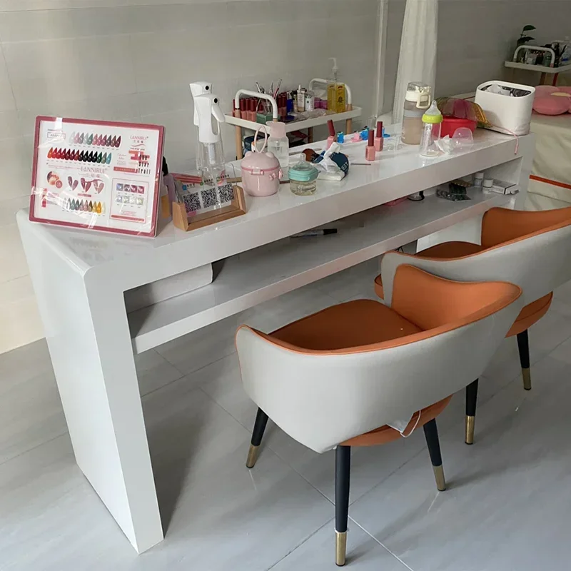 Minimalism Italian Nail Tables Cream Style Design Glass Storage Nail Tables Luxury Reception Desk Salon Furniture Mesa Uñas FYMT