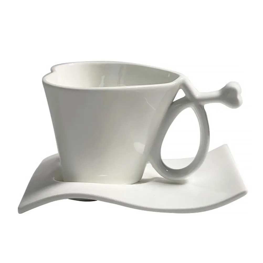

1Set Ceramic Coffee Cup Saucer Porcelain Set Heart Shape Comfortable Handle Decorative for Coffee Tea Juice Ceramic Tableware