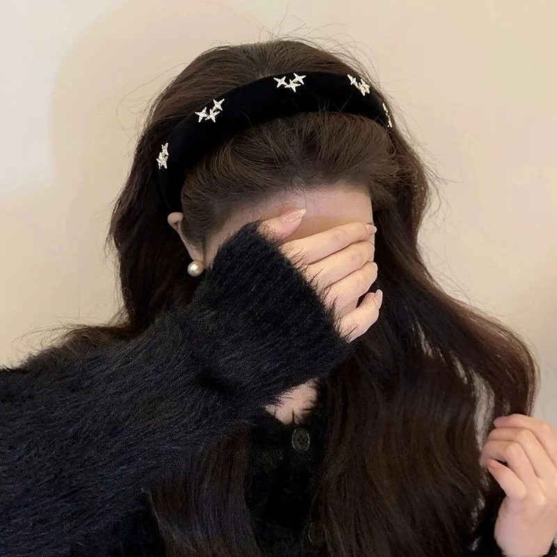 

Black headband, high-end autumn and winter feel, women's outdoor headband, fashionable and sophisticated accessory