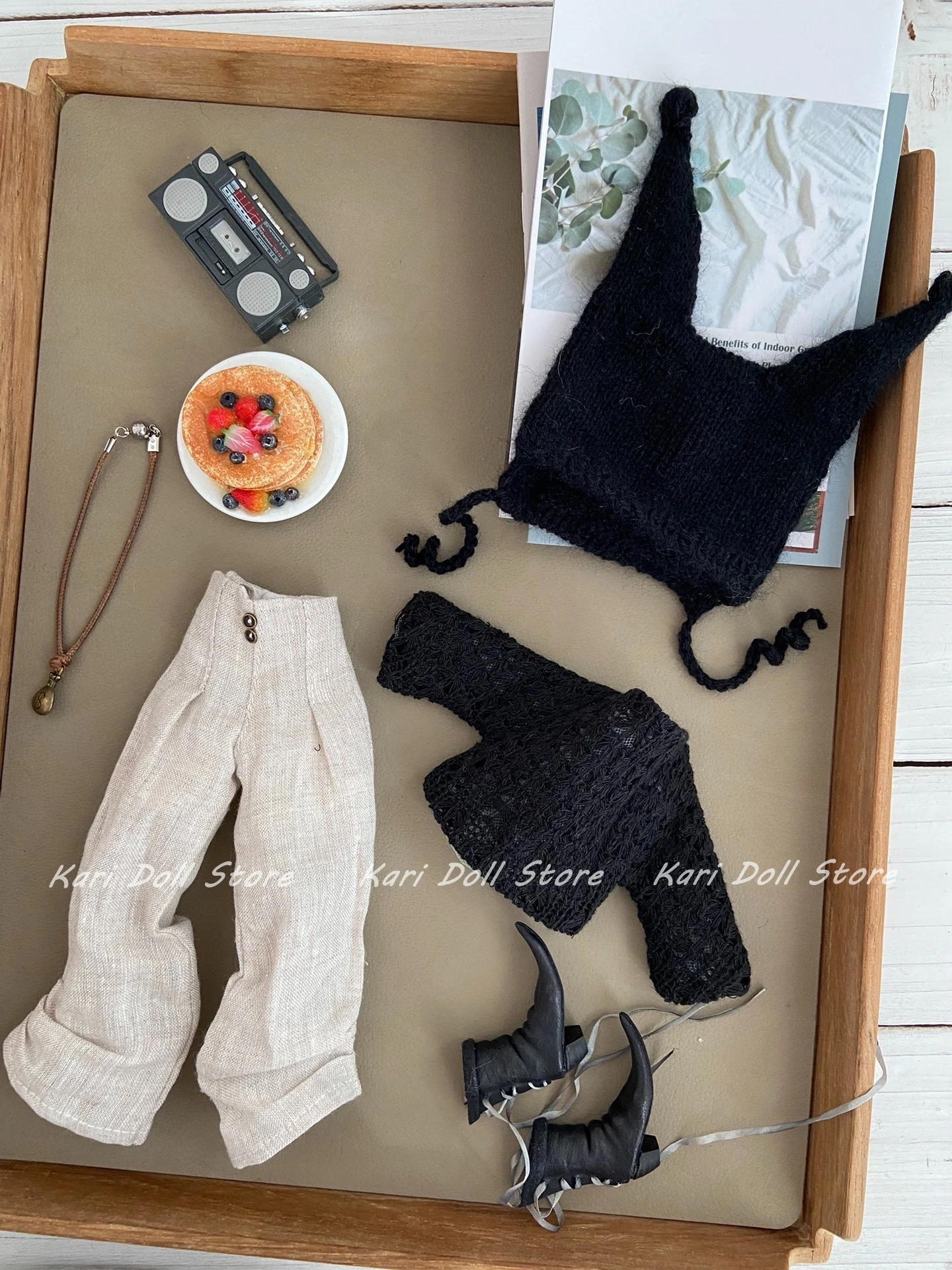 

Kari Doll Одежда и юбки Осенний черный свитер, штаны бежевого ворса и комплект шляпы белка для куклы Landazz Landoudou ob24 ob22