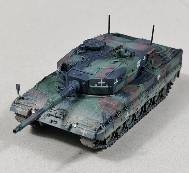 Kunststoff im Maßstab 1:72 12226pc Ukraine Leopard 2 a4 Kampfpanzer Modell militaris ierte Kampfstrecke Typ Klassiker Erwachsene Geschenke Spielzeug