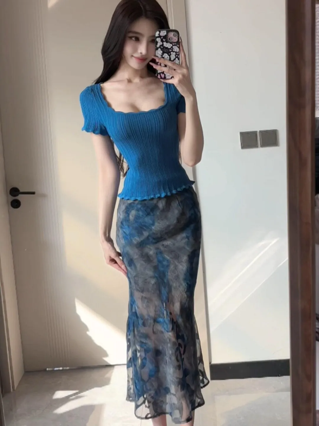 

Retro Style Unique Super Beautiful Bodycon Skirt Two Piece Set Anti Aging Whole Set Summer 2026 Fashion Casual Wear