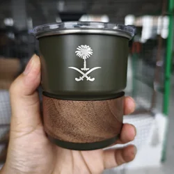 Copo de aço inoxidável com emblema nacional do logotipo da Arábia Saudita, caneca de café ao ar livre com tampa, atacado, personalizado, 300ml