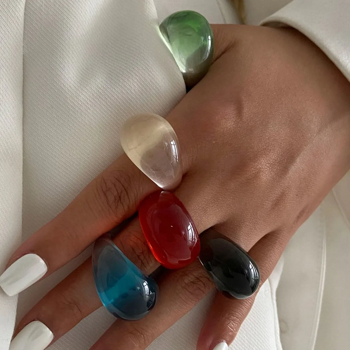 Salircon Kreative Bunte Harz Acryl Fingerringe für Frauen 2025, Neue Mode Unregelmäßige Geometrische Ring Ästhetischen Schmuck Geschenk