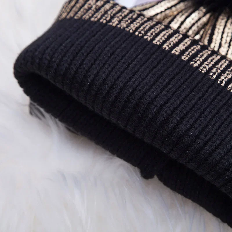 2024 Hot Gold Silver Beanies Woolen Hat Female Autumn Winter Students Warm Woolen Knit Hat Reflective Beanies