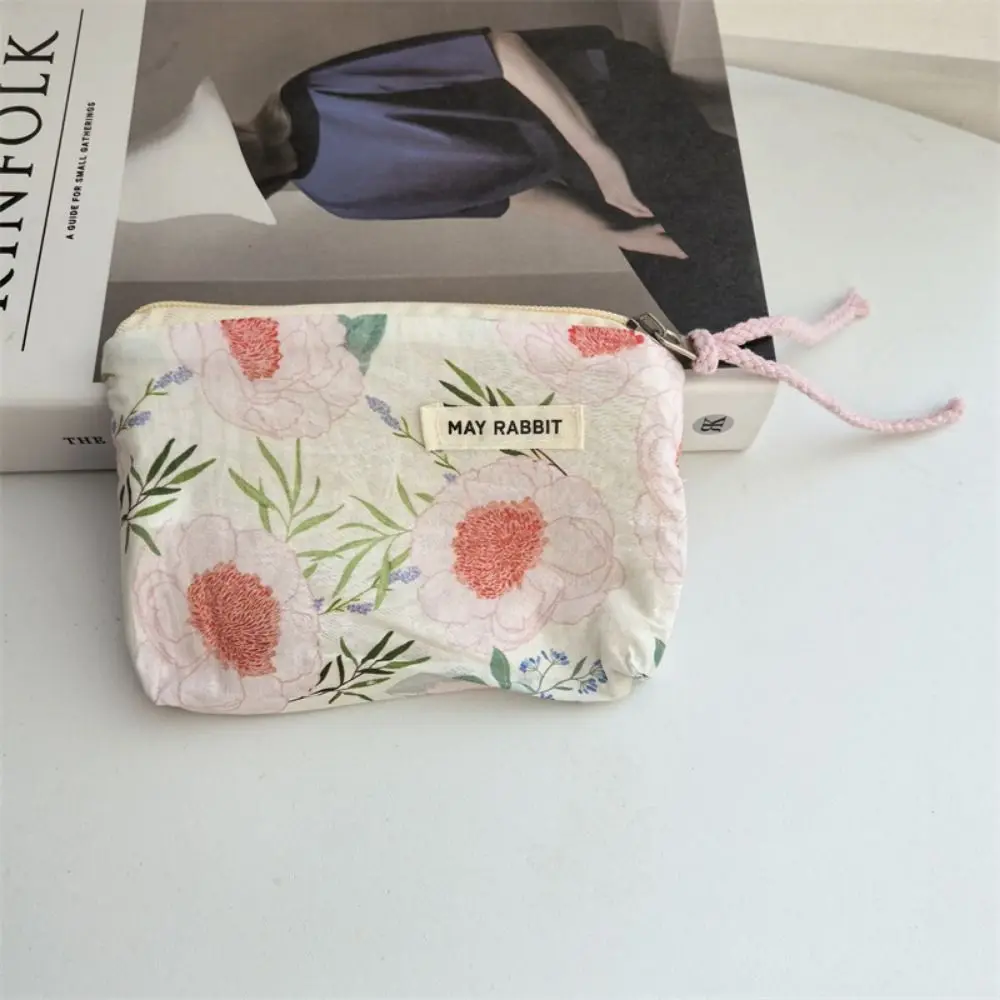 Nuevo Bolsa de cosméticos cuadrada de dibujos animados, bolsa de almacenamiento de flores pequeñas, servilletas sanitarias con cremallera, bolsas de maquillaje para mujer