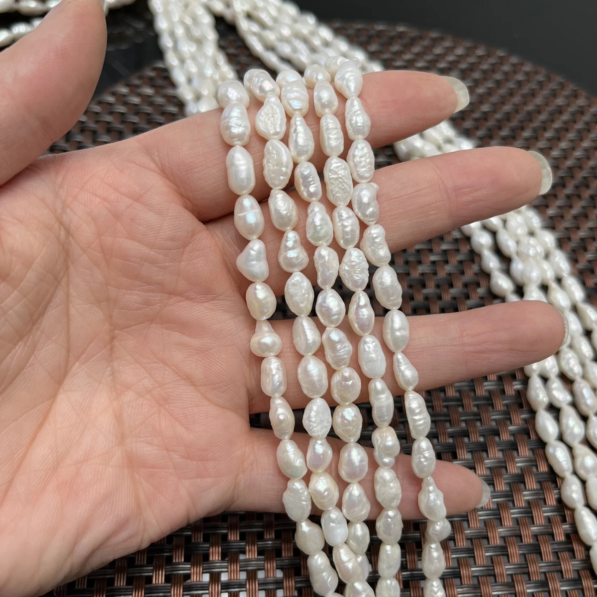 Klasse A 5-6mm Unregelmäßige Natürliche Süßwasserperlen Halbfertige Perlen für DIY Halskette Armband Schmuckherstellung