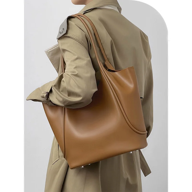 

Simple large-capacity leather tote bag, new stylish high-end soft leather shoulder commuter bag