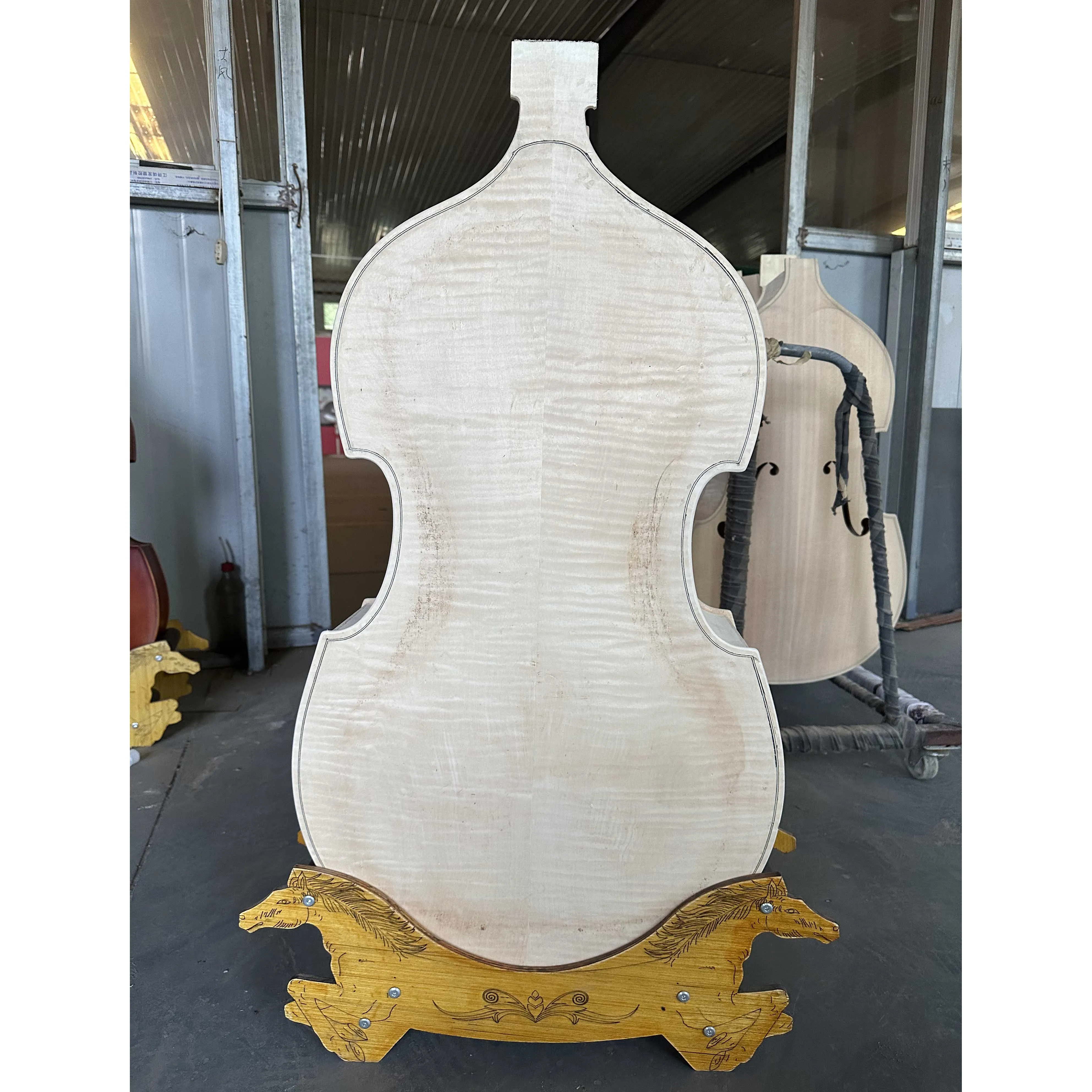 

1/8 bass plywood, panel solid wood, European bass, white and unfinished bass.