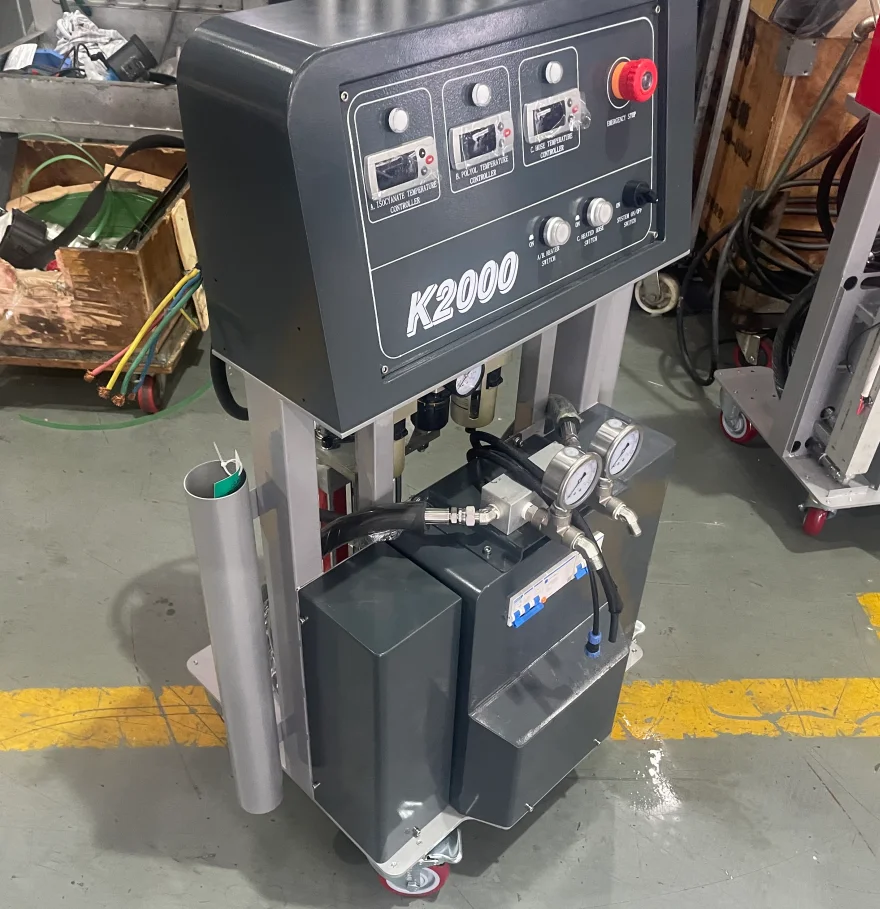 

Customized Polyurethane Spraying Foam Injection Machine PU Spray Foaming Machinery 10kg/min Output 20MPa Pressure