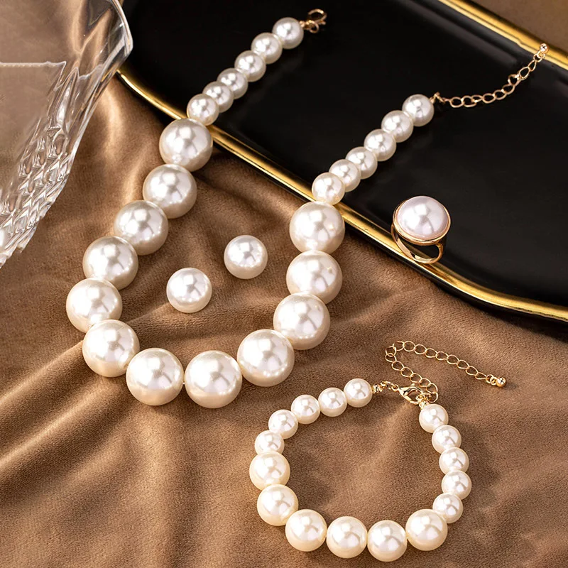 5 pieces of women\'s temperament large pearl earrings, necklaces, bracelets, rings, jewelry sets, banquet parties, holiday gifts