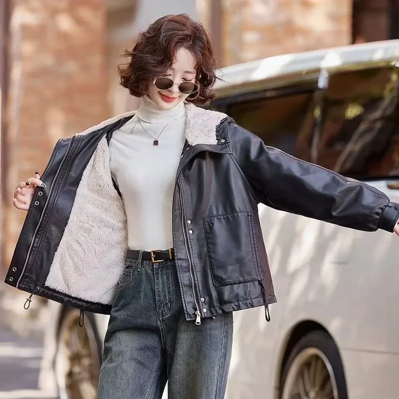Veste d'hiver en cuir pour femme, manteaux chauds épais en velours, vestes courtes amples à capuche, Streetwear coupe-vent, vêtements d'extérieur en cuir, 2025