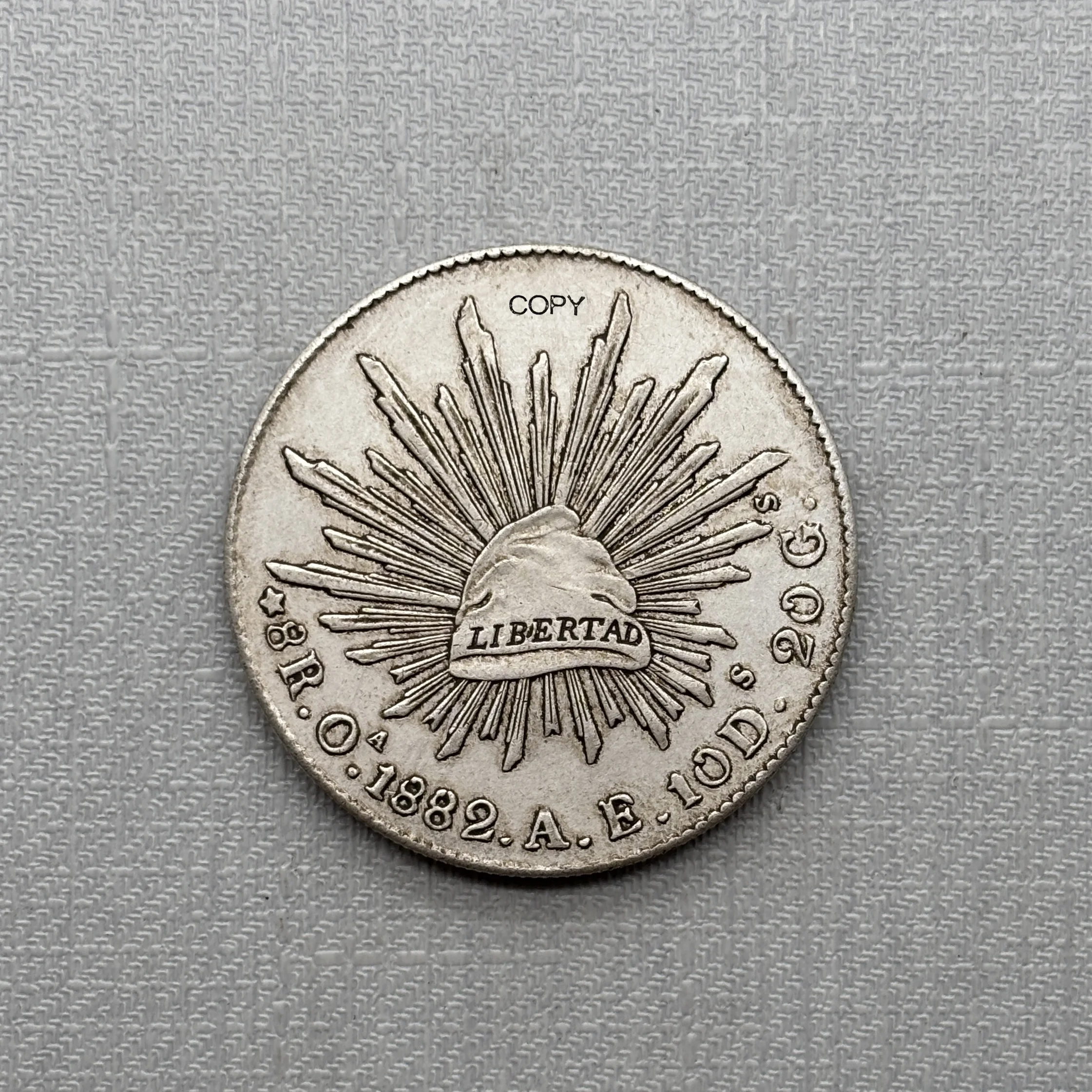 Monedas de Recuerdo de México 1882, 8 Reales, OA A E, Águila con Serpiente en Cactus, Copia Plateada en Metal