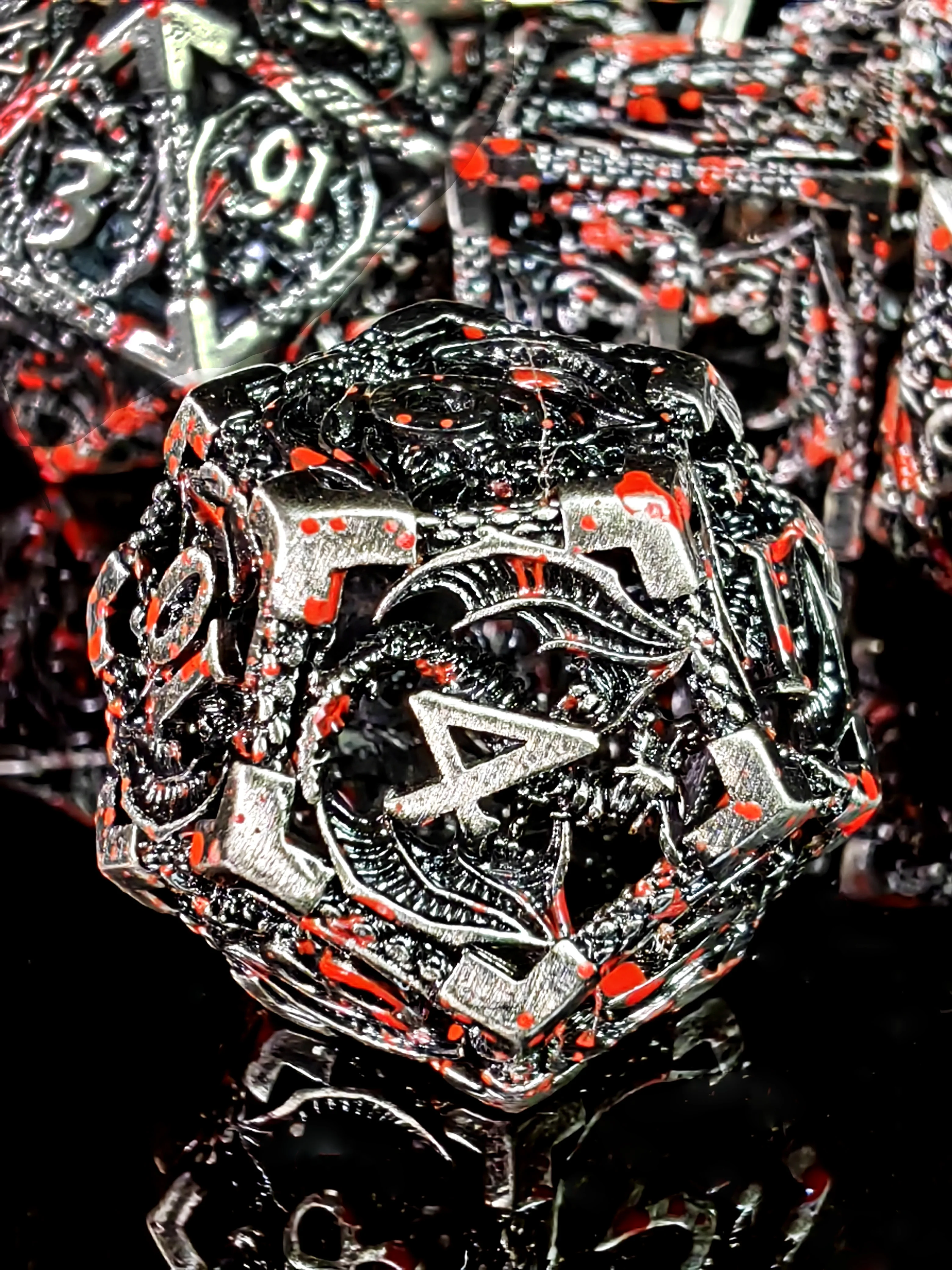 DnD dobbelstenen set - metalen polyhedrale dobbelstenen met draakontwerp, zinklegering zwart nikkel, voor RPG- en tafelspellen