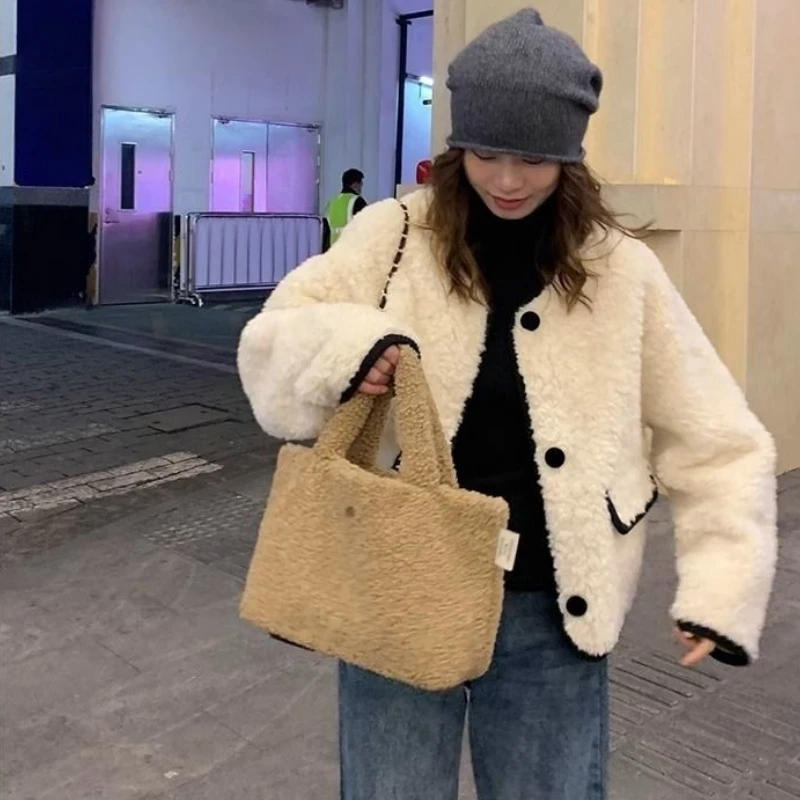 

Женская куртка оверсайз из искусственного меха на подкладке из овчины и хлопка, новинка 2023 года, зимнее теплое толстое пальто