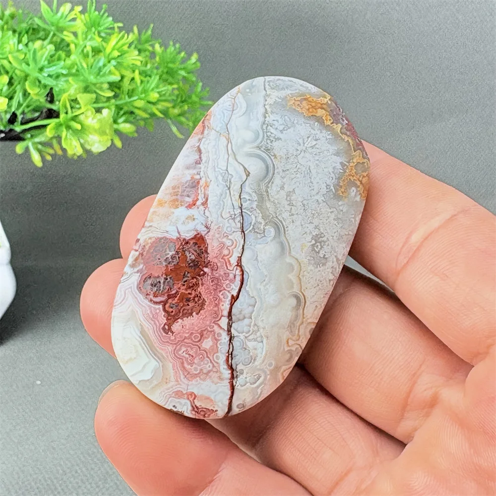 Natural Mexican Crazy Agate Palm Stone Polished Palm Handle Playing Loose Gemstone Home Decoration.